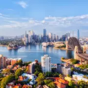 Brit Returns to London After 18 Months in Australia, Missing Green Spaces