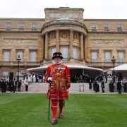 Buckingham Palace Garden Party Food Disappoints Husband, Guest Reveals