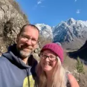 Couple Sells Everything, Travels World on £30 a Day in Campervan