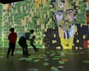 Frameless Art: Screen-Based Immersion vs Real Paintings for Kids