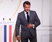 France's 2027 Presidential Race: 35 Candidates, Far-Right Threat Looms