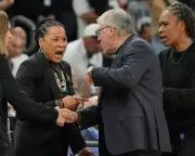 Geno Auriemma Says He Felt 'Dumb' for Final Four Confrontation with Dawn Staley