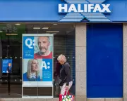 Halifax Could Disappear from UK High Streets as Lloyds Reviews Brands