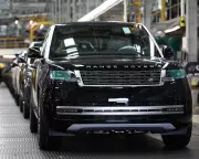 Jaguar Land Rover Annual Profit Plummets 99% Amid US Tariffs and Cyber-Attack