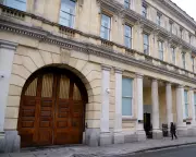 Judge Bans Reporting of Grooming Trial of Six Men in Bristol