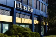 Julius Baer Sees Risk Review, Middle East War Weigh on Inflows