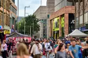 Landsec Shifts to Retail, Sees No Consumer Spending Slowdown