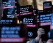London Rally Aims to Rally 'Silent Majority' Against Antisemitism