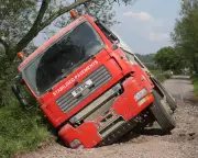 Lorry Sent to Fix Sinkhole in Somerset Gets Stuck in Same Hole