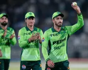 Pakistan Dominate Australia in First ODI Victory