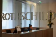 Rothschild & Co Hires UBS's Hall in Investor Advisory Push