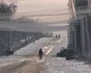 Russia Advances on Ukraine's Fortress Belt in Donetsk Region