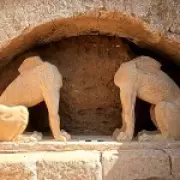Secrets of Alexander the Great-Era Tomb Revealed in Greek Excavation