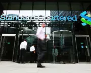 Standard Chartered to Cut Over 7,000 Jobs by 2030 Amid AI Push