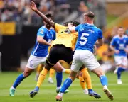 Sunderland's Ballard Sent Off for Hair Pull, Le Bris Calls Rule 'Hard to Digest'