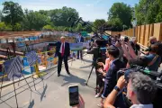 Trump Defends $1bn White House Ballroom Amid Congressional Opposition
