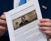 Trump Pushes for $250 Bill with His Portrait, Sparks Controversy