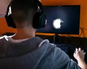 Twitch Allows 'Mogging' Beauty Contests After Omoggle Viral Trend