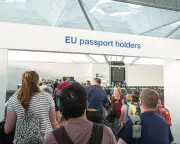UK-EU Youth Mobility Scheme Talks Hit Stalemate Over Visa Caps