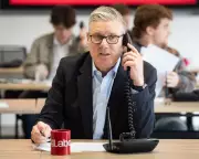 UK Local Elections 2026: Starmer Under Threat as Farage, Plaid Cymru Surge