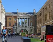 UK Universities Warn of Cuts to Hardship Support for Impoverished Students