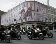 US and Iran Hold Talks Amid Rising Tensions in Hormuz Strait
