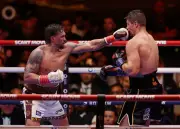 Usyk Stops Verhoeven in Controversial 11th-Round TKO to Keep Unbeaten Record