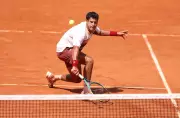 Vallejo Criticizes Female Umpire After French Open Loss to Kouamé