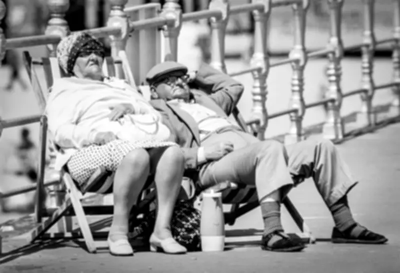 1976 UK heatwave: Guardian reports fountains, smashed tube windows