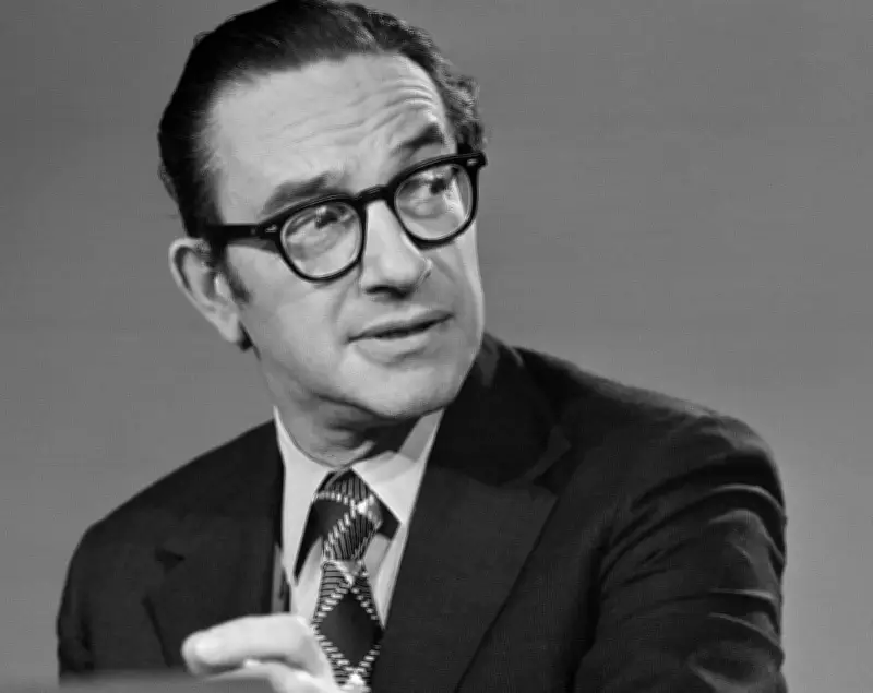 Alan Greenspan: charming, powerful, and wrong – Robert Reich reflects
