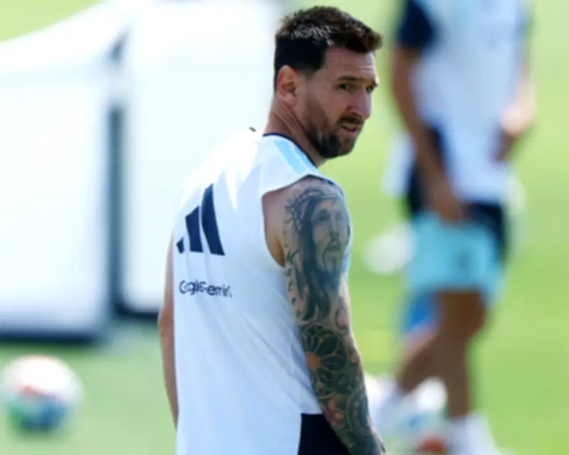 Argentine TV host resigns after falsely reporting death of Lionel Messi's father