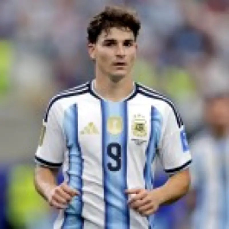 Arsenal rule out Julian Alvarez move after Barcelona demand