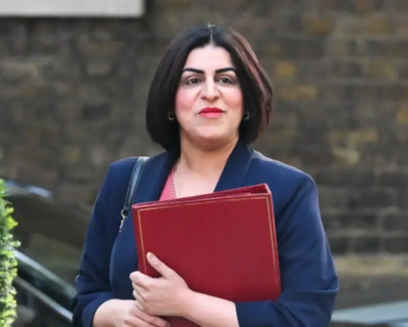 Asylum seekers face £10,000 charge for living costs under new UK law