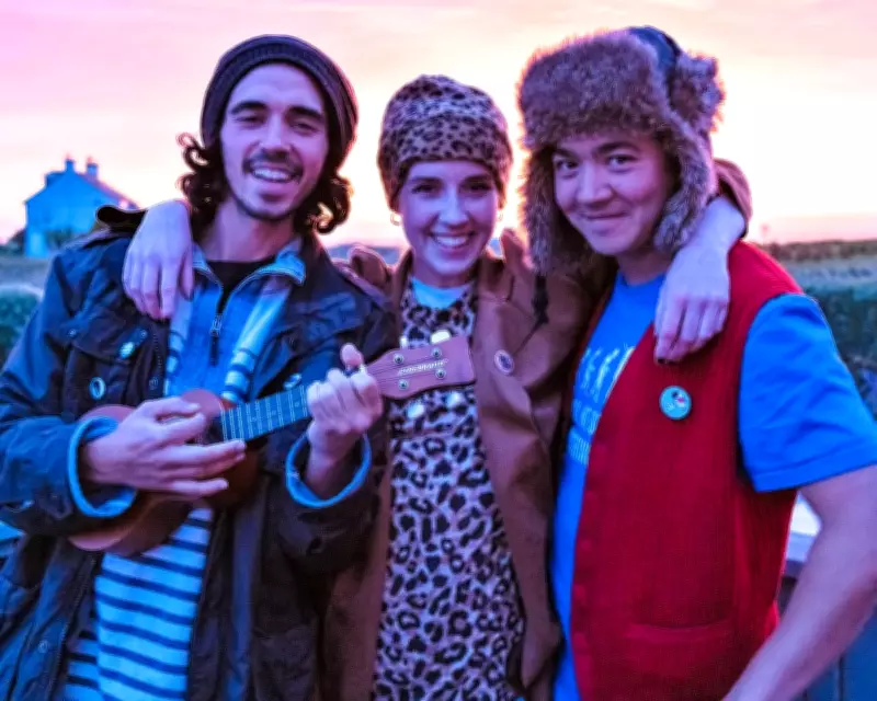 Bonnie & Clive Review: Cheerfully Ridiculous Covid Road Trip Comedy