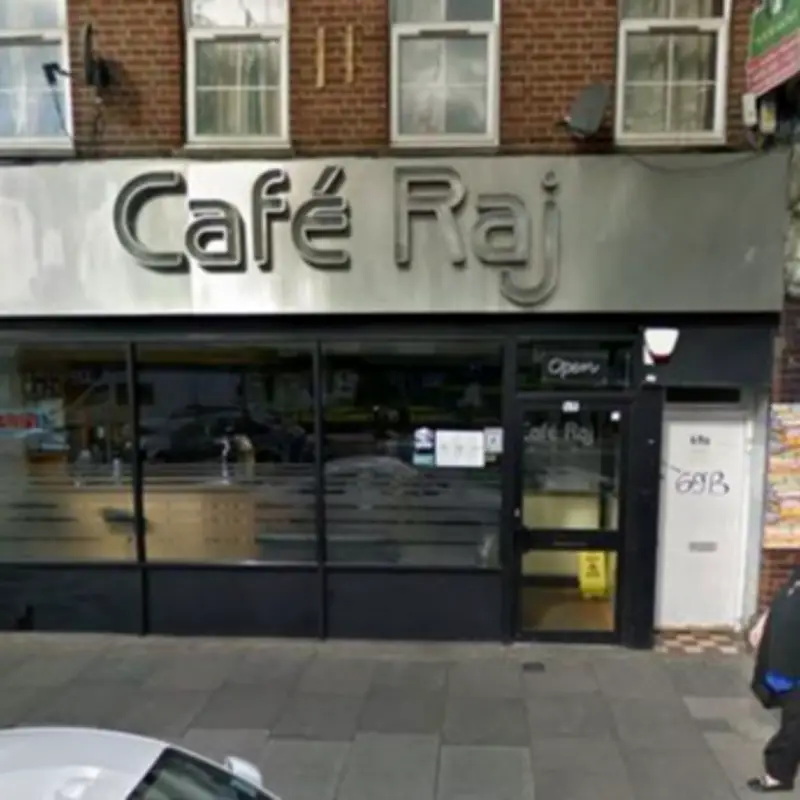 Eltham curry house keeps licence despite hiring illegal worker