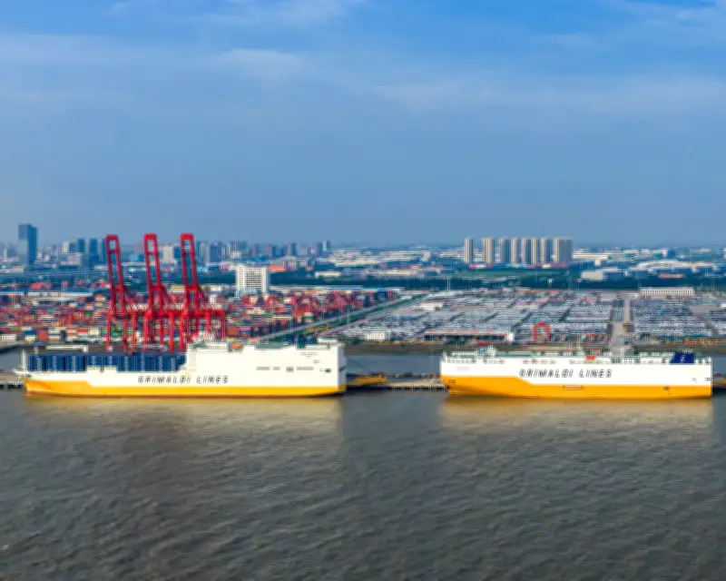 EU and China launch three-month talks to avert trade war over €360bn deficit
