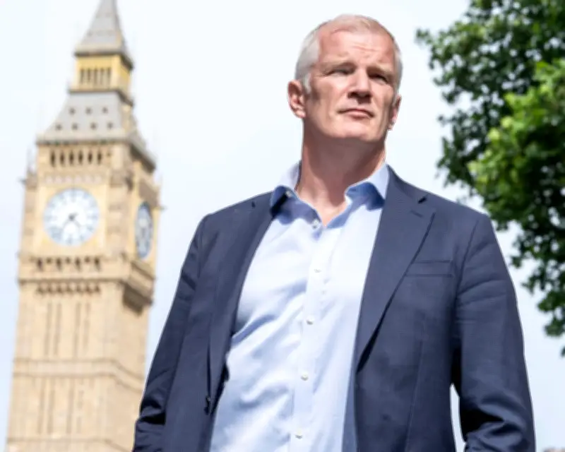 Ex-defence minister Carns slams 'unbelievable' waste and inefficiency at MoD