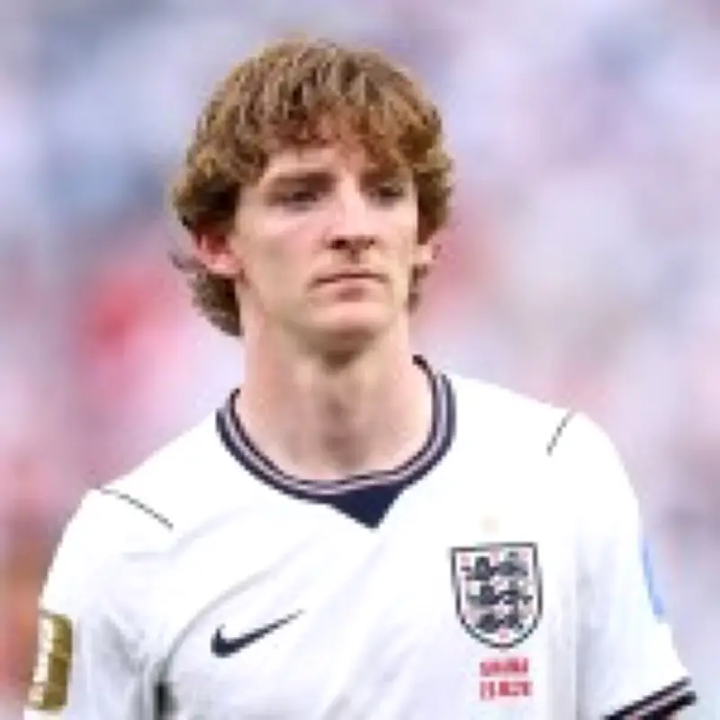 Former England coach Hasselbaink tells Tuchel to start Morgan Rogers over Anthony Gordon