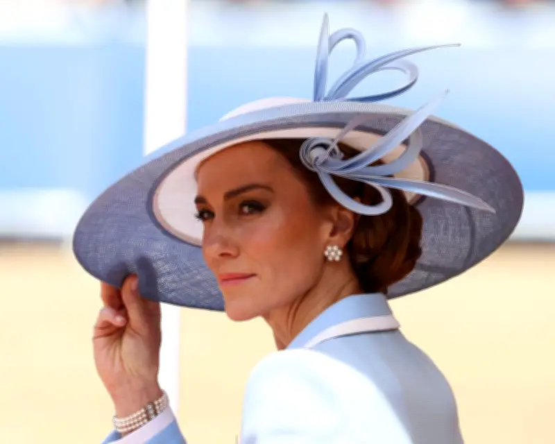 Former Health Worker Cautioned Over Kate's Medical Records Breach