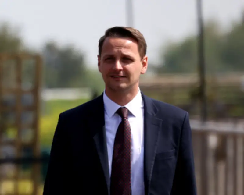 Home secretary demands sacking of migration minister over unauthorised article