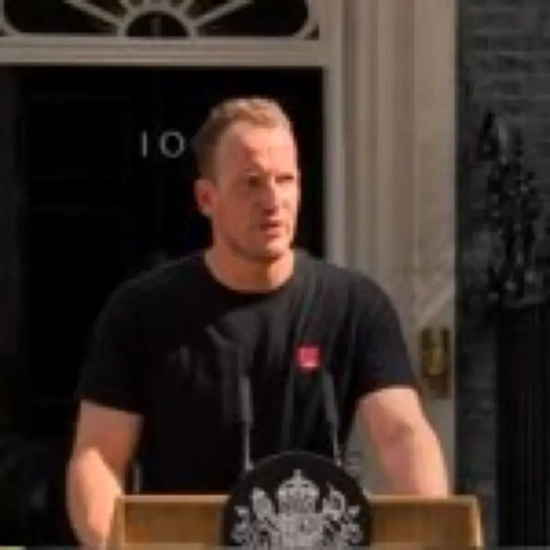Hot Podium Guy Returns for Starmer's Resignation Speech at Downing Street