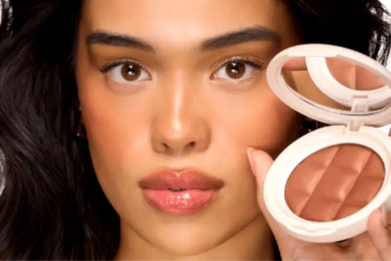 Iconic London Soft Touch Buildable Blurring Bronze Review: A Must-Have