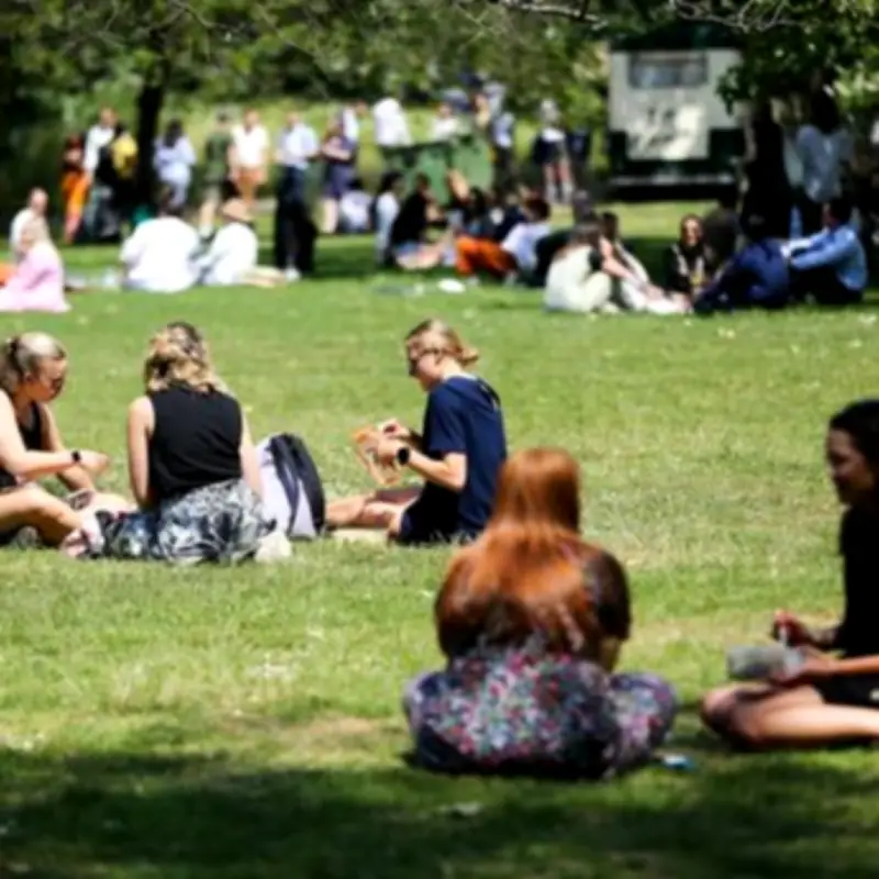 London Heat Alert: Temperatures to Hit 30C This Week