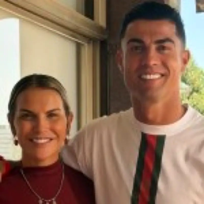 Ronaldo's sister slams Portugal teammates, backs Fernandes criticism