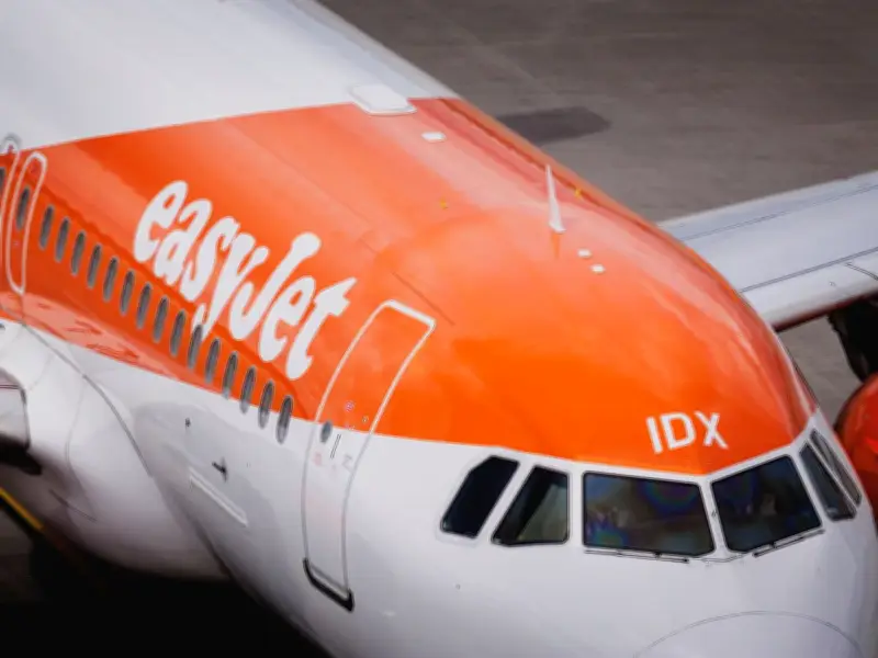 Ryanair, easyJet, TUI rules after new battery 'ban' warning from CAA