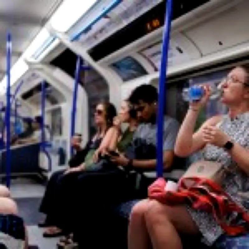Sadiq Khan unveils London heat plan inspired by Phoenix and LA