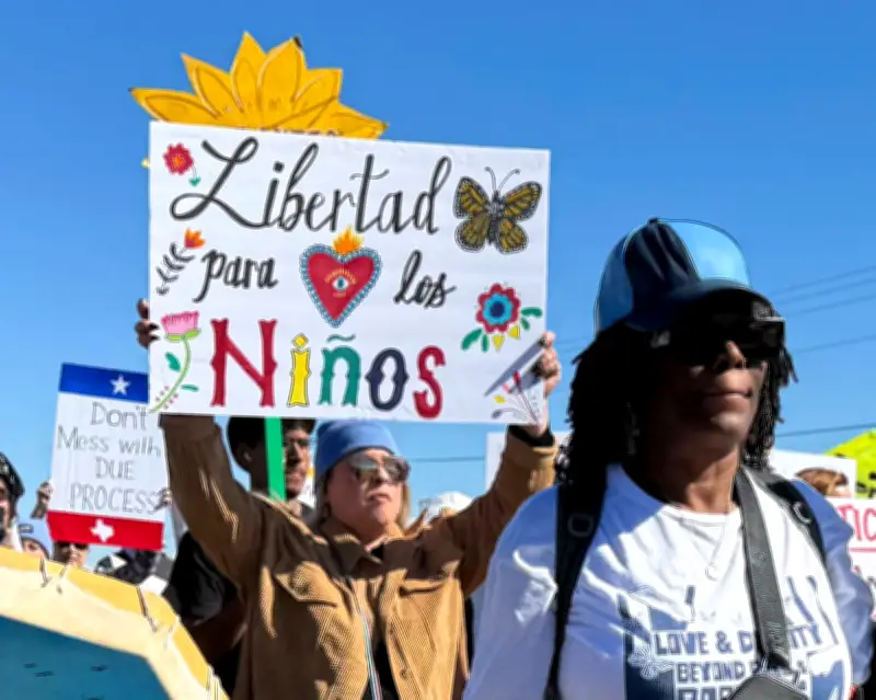 Senator Wyden Accuses HHS of Plan to Deport Over 500 Migrant Children