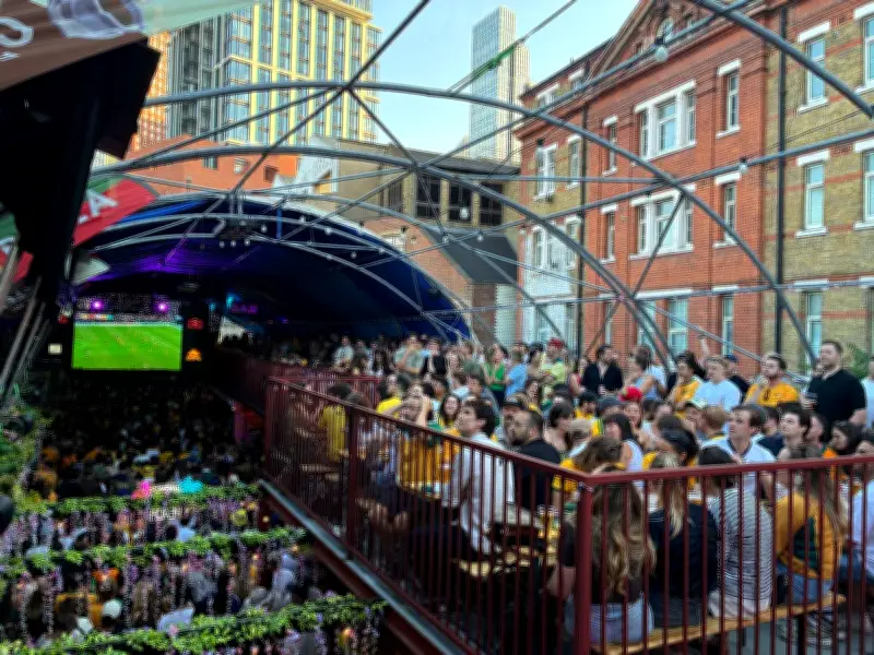 South London Bar Becomes 'Home Away From Home' for Australian World Cup Fans