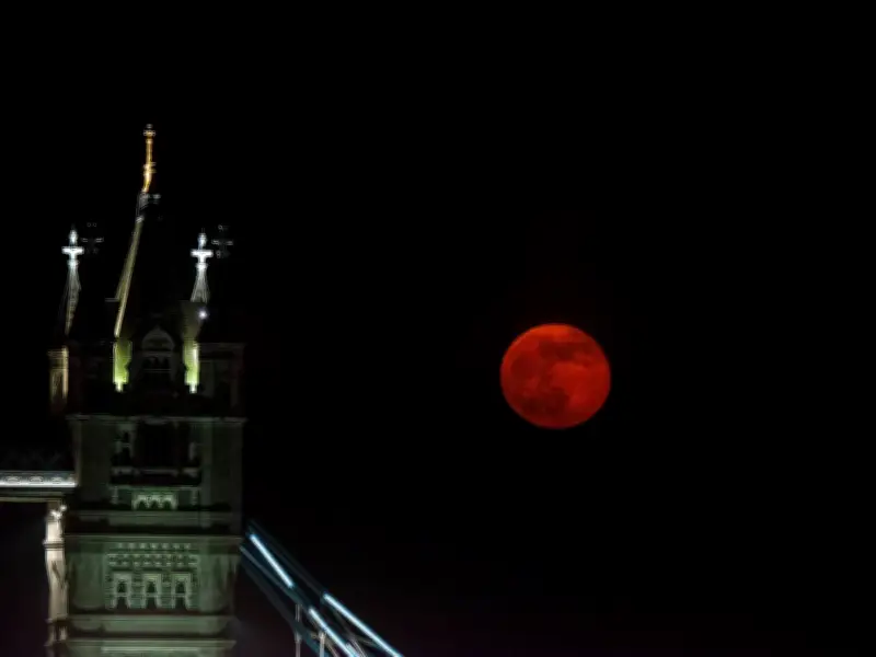 Strawberry Moon to shine over London skies tonight – when and where to look