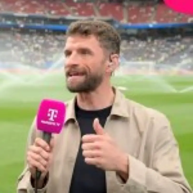 Thomas Muller urges Bayern Munich to sign £43m Man Utd target Johan Manzambi